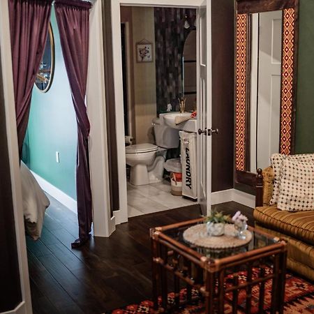 Perryville The Atrium - A Boutique Hotel - Suite 15 מראה חיצוני תמונה